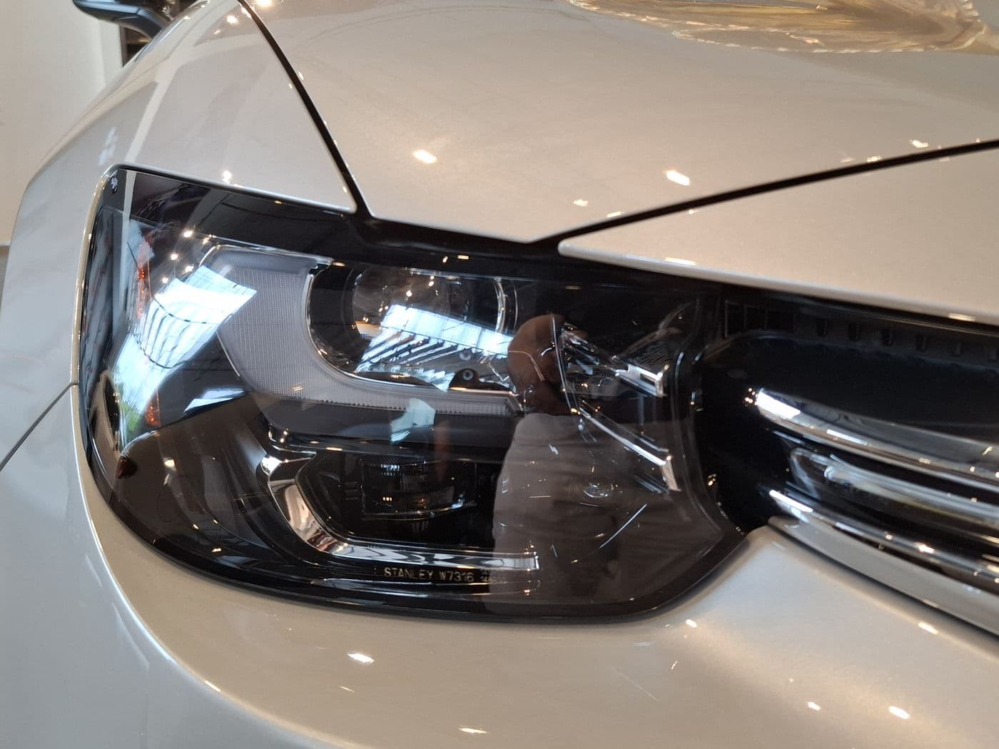 LED headlight
